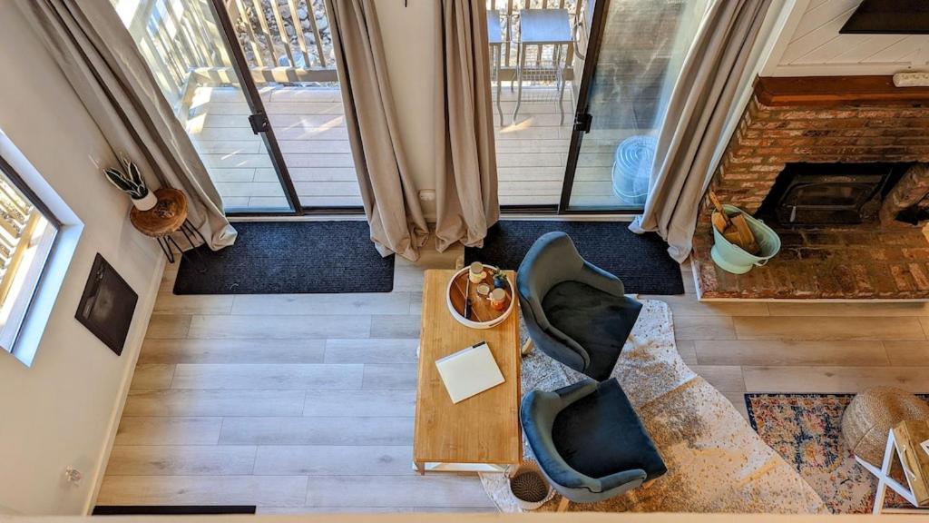 Cozy Condo Walking Distance To Village And Gondola W/ Pool/ Jacuzzi Sleeps 4. ماموث لاكيس المظهر الخارجي الصورة